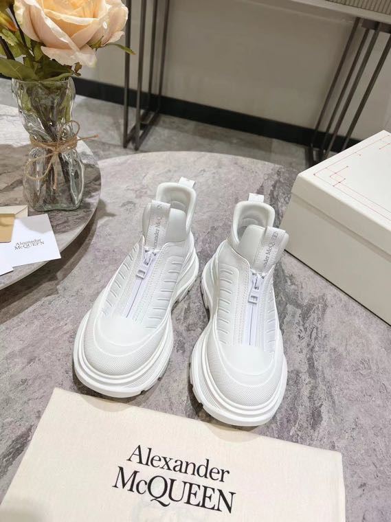 Alexander Mcqueen Low Shoes